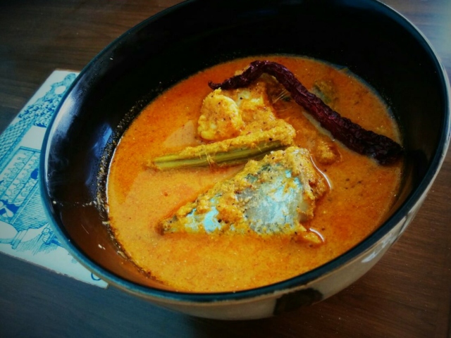 Bangda and prawn coconut curry with drumsticks